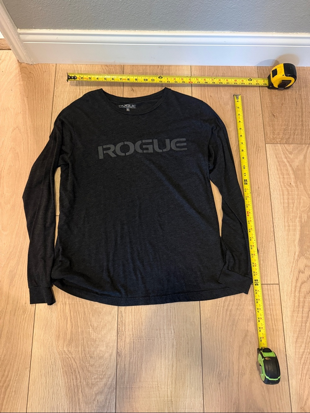 💪 Rogue Gray Long Sleeve Performance T-Shirt | Size XL | Excellent Condition - Picture 4 of 4